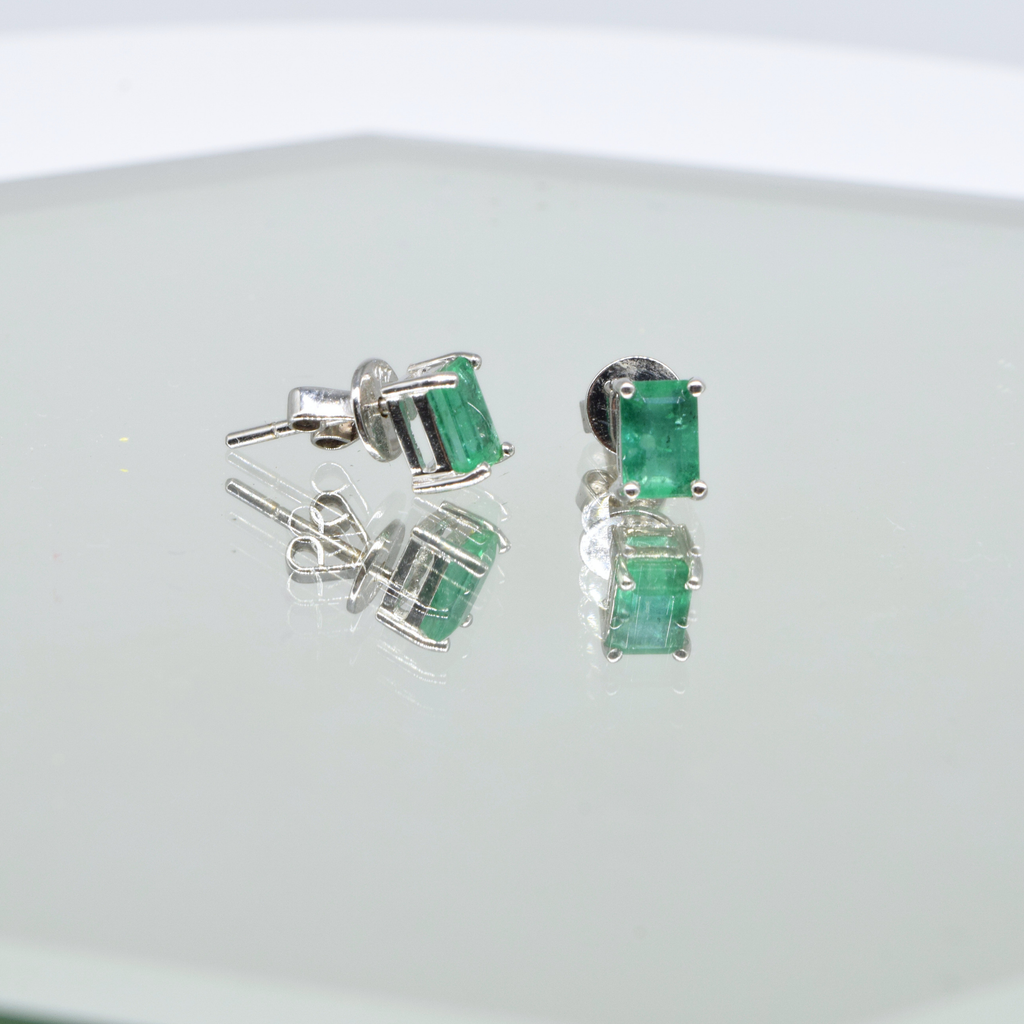Emerald Earrings in 18K White Gold