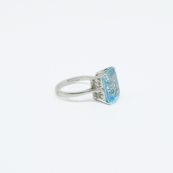 Step-cut Blue Topaz Ring in 925 Silver