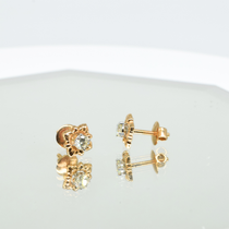 Classic Diamond Earrings in 18K Yellow Gold