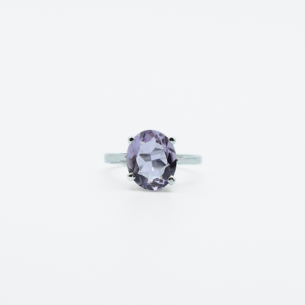 Oval Faceted Ring in 925 Silver