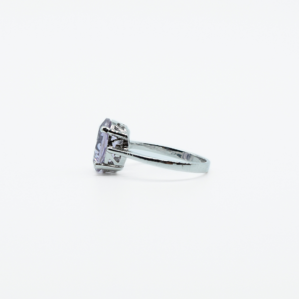 Oval Faceted Ring in 925 Silver
