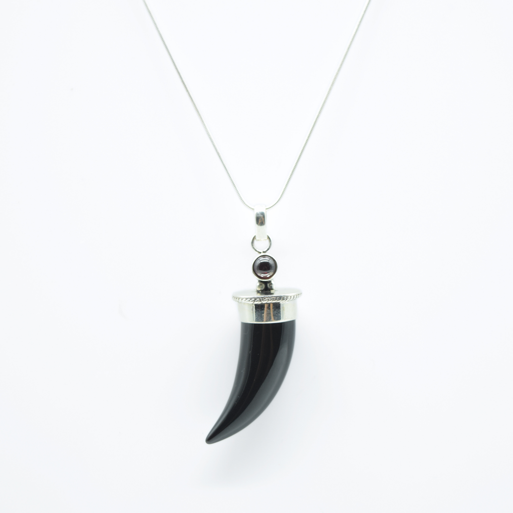 Black Tourmaline Shark's Tooth Pendant with a Garnet Accent in 925 Silver