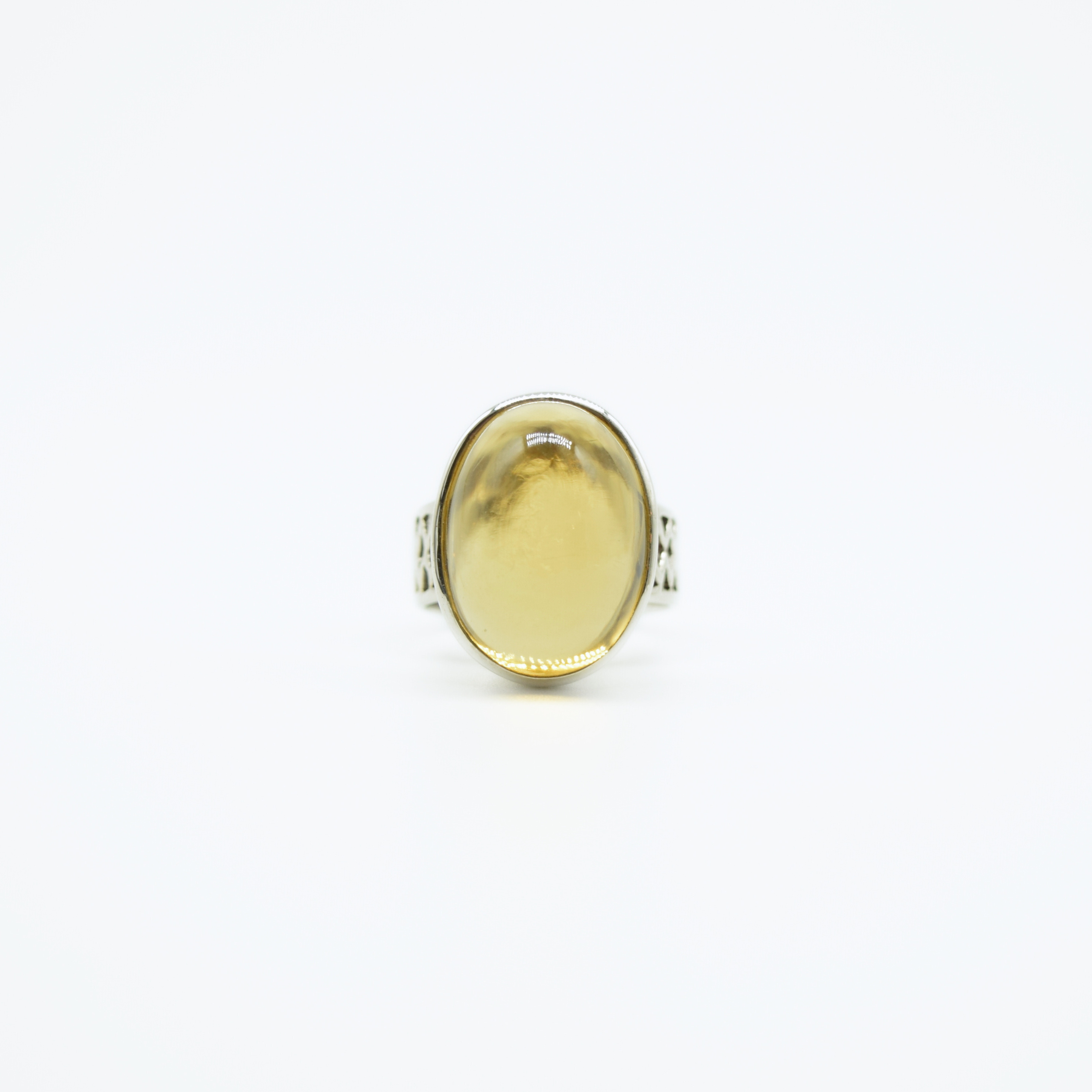 Statement Oval Cabochon Citrine Ring in 925 Silver Main image