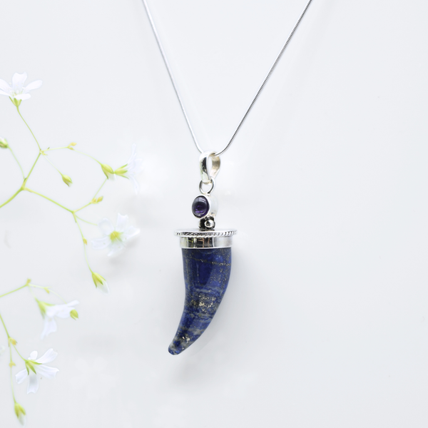 Lapis Lazuli Shark's Tooth Pendant with an Amethyst Accent in 925 Silver