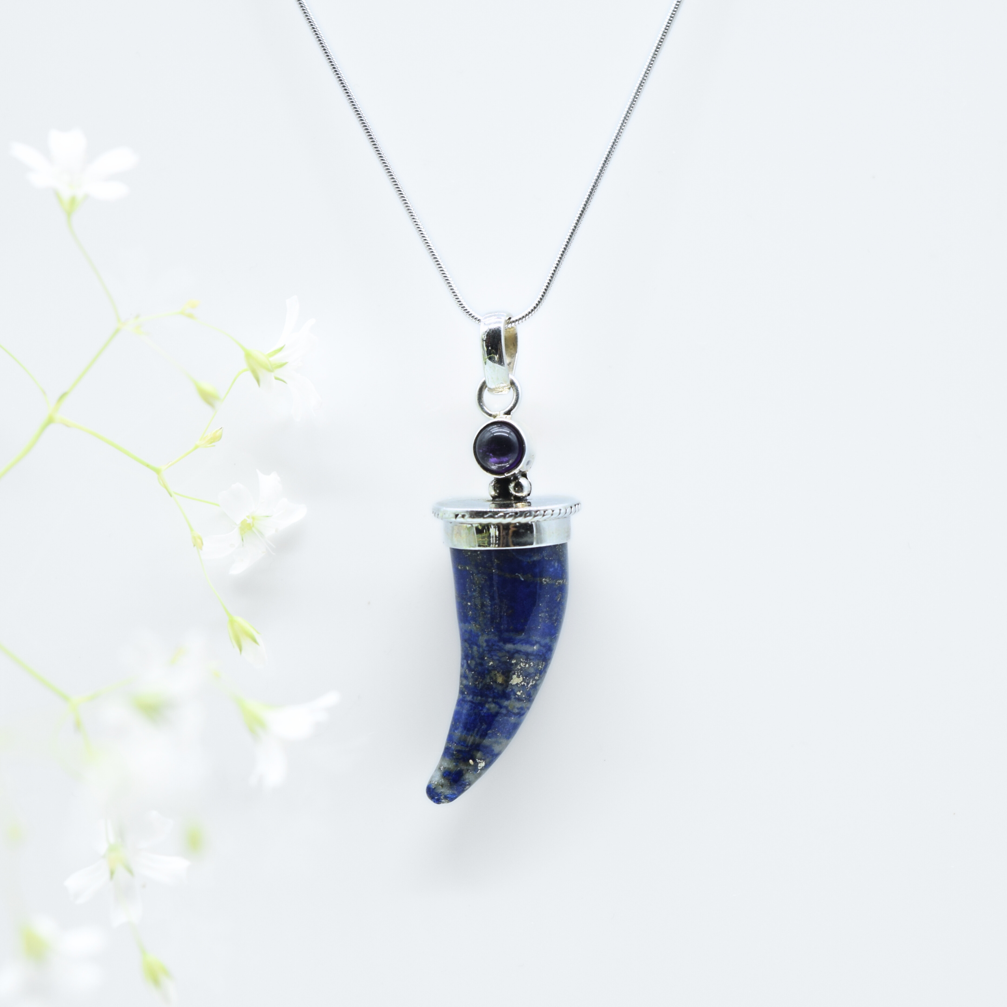 Lapis Lazuli Shark's Tooth Pendant with an Amethyst Accent in 925 Silver