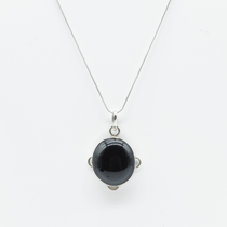 Oval Cabochon Black Onyx Pendant in 925 Silver