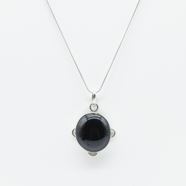 Oval Cabochon Black Onyx Pendant in 925 Silver