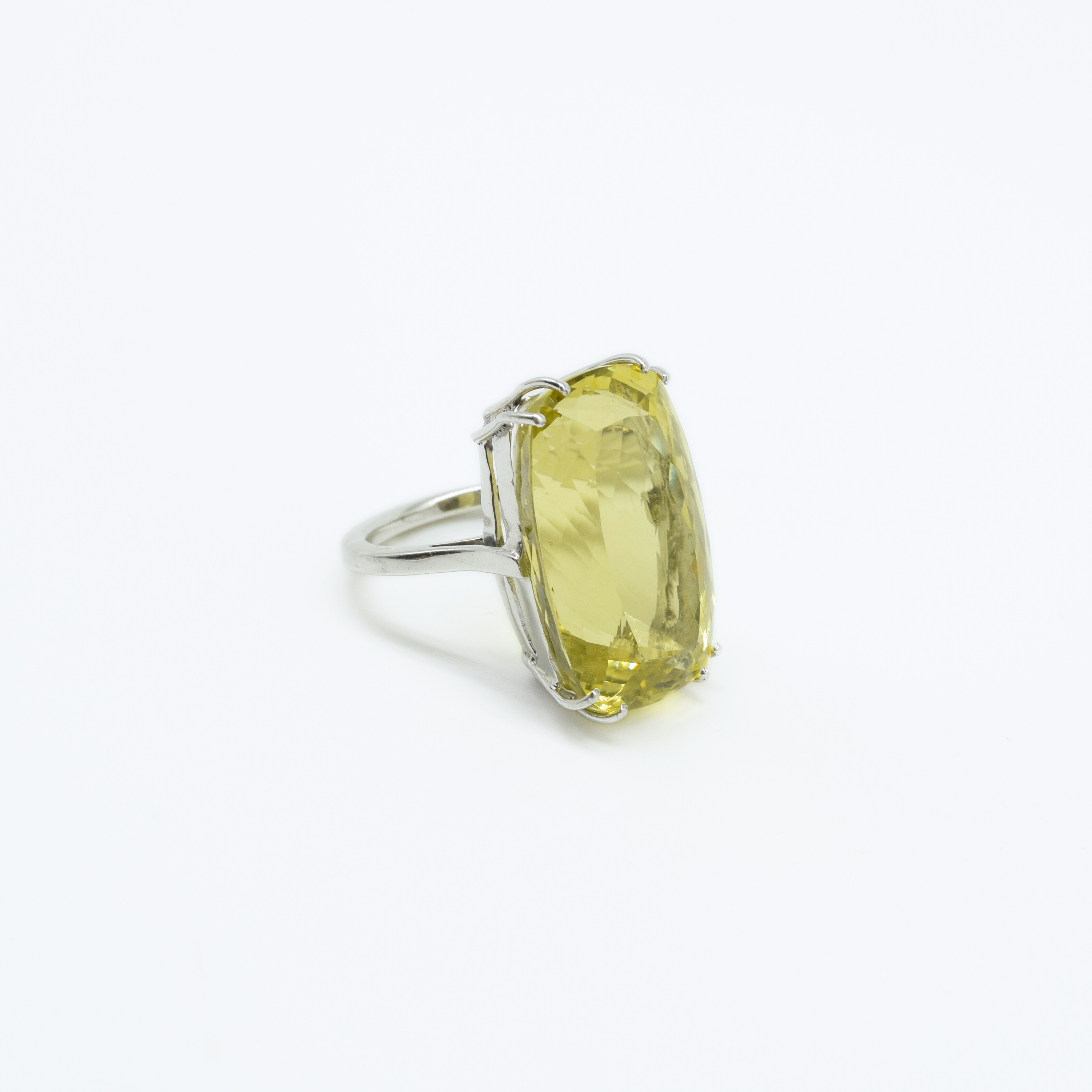 Large Faceted Lemon Topaz Ring in 925 Silver Main image