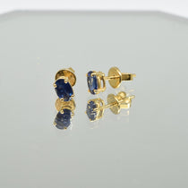Blue Sapphire Earrings in 18K Yellow Gold
