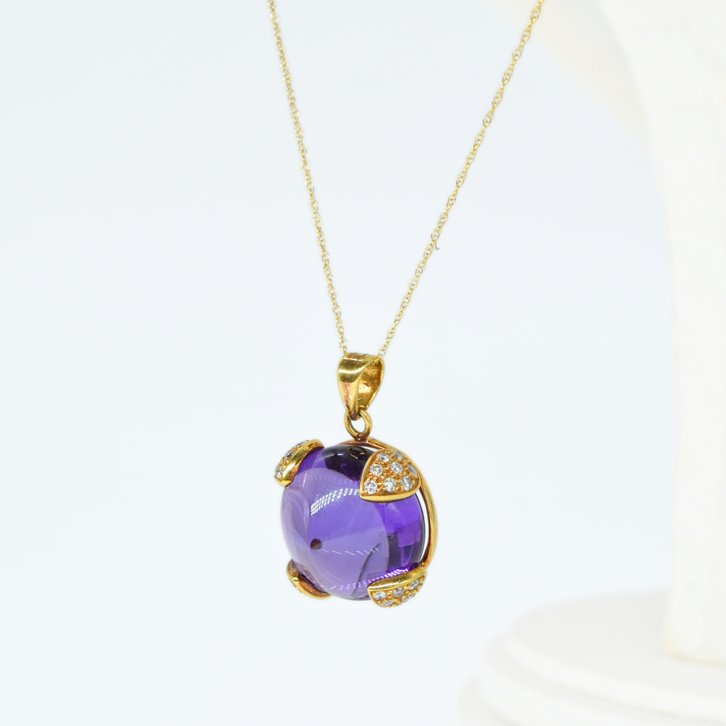 The Amara Pendant