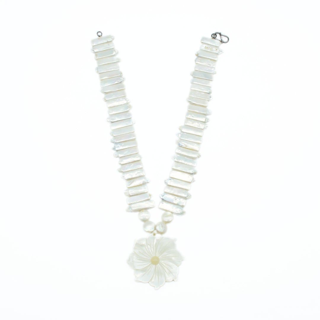 Floral Mother of Pearl Necklace with 925 Silver Clasp - IAC Galleria