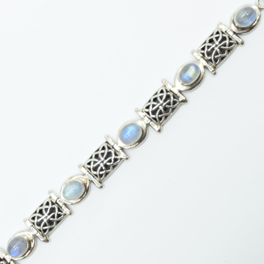 Intricate Moonstone Bracelet in 925 Silver - IAC Galleria