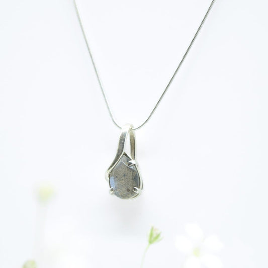 Labradorite Pendant in 925 Silver- Without Chain - IAC Galleria