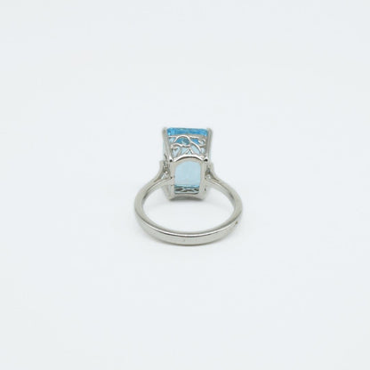 Step-cut Blue Topaz Ring in 925 Silver - IAC Galleria