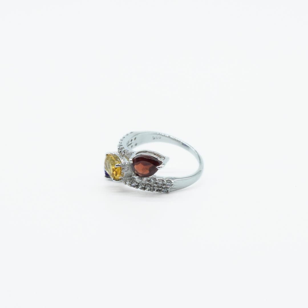 Tri-Stone Ring with an Overlapping Band in 925 Silver - IAC Galleria